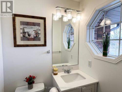 6 Silver Maple Crescent, Barrie, ON - Indoor Photo Showing Bathroom