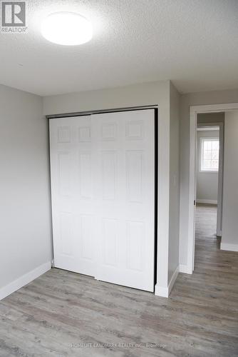 6 Silver Maple Crescent, Barrie, ON - Indoor Photo Showing Other Room