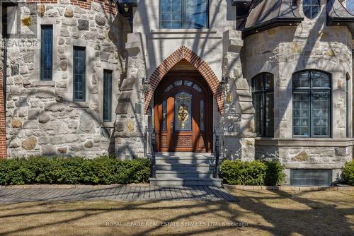 1165 Garden Road, Mississauga, ON - Outdoor With Facade