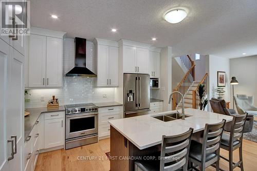 2113 Linkway Boulevard, London South (South A), ON - Indoor Photo Showing Kitchen With Double Sink With Upgraded Kitchen