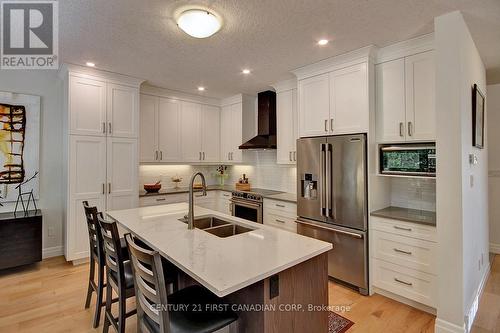 2113 Linkway Boulevard, London South (South A), ON - Indoor Photo Showing Kitchen With Double Sink With Upgraded Kitchen