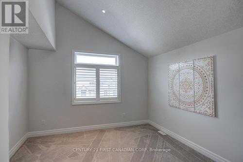 2113 Linkway Boulevard, London South (South A), ON - Indoor Photo Showing Other Room