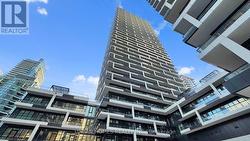 3803 - 65 BROADWAY AVENUE Toronto, ON M4P 1T9