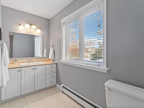 5 Roxham Close, Halifax, NS 