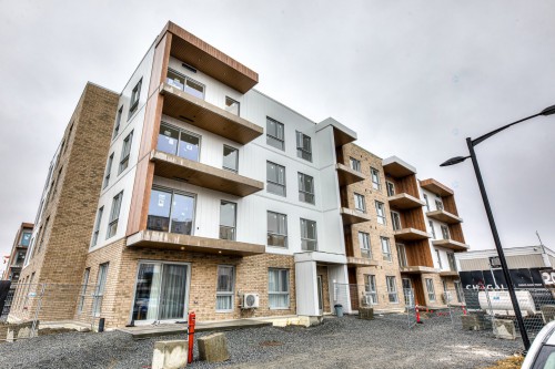 118-200 Av. Louis-Lévesque  Otterburn Park, QC J0H 0S2