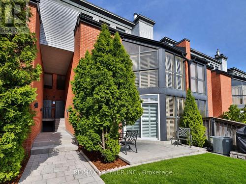 8 - 100 ARBORS LANE  Vaughan, ON L4L 7G4