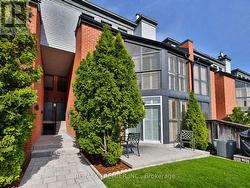 8 - 100 ARBORS LANE Vaughan, ON L4L 7G4