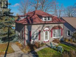 16 ROGERS ROAD Huntsville (Chaffey), ON P1H 1T1