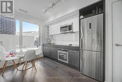 1701 - 68 SHUTER STREET Toronto, ON M5B 1B4