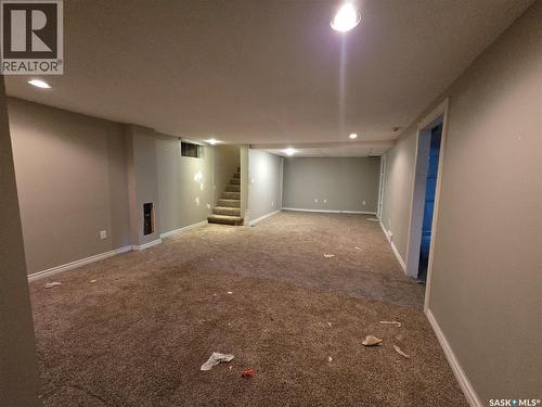 400 4Th Avenue E, Assiniboia, SK - Indoor Photo Showing Other Room