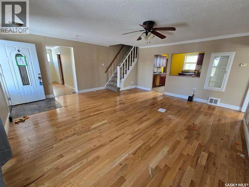 400 4Th Avenue E, Assiniboia, SK - Indoor