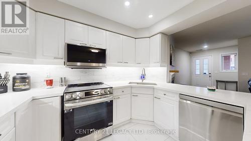 419 - 1400 The Esplanade North W, Pickering, ON - Indoor Photo Showing Kitchen With Upgraded Kitchen