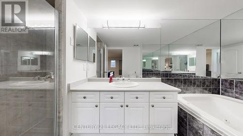 419 - 1400 The Esplanade North W, Pickering, ON - Indoor Photo Showing Bathroom