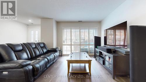 419 - 1400 The Esplanade North W, Pickering, ON - Indoor Photo Showing Living Room