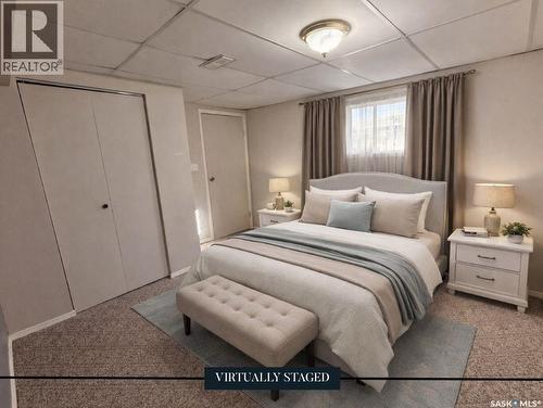 619 4Th Avenue Nw, Swift Current, SK - Indoor Photo Showing Bedroom