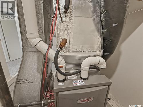 619 4Th Avenue Nw, Swift Current, SK - Indoor Photo Showing Basement