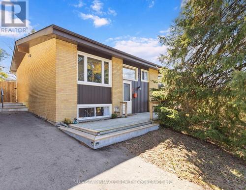 31 SUMNER ROAD  London South (South T), ON N5Z 3Z1