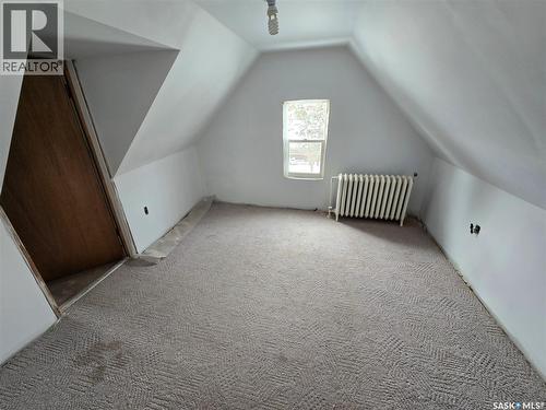 717 Coteau Avenue, Weyburn, SK - Indoor Photo Showing Other Room