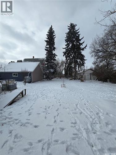 717 Coteau Avenue, Weyburn, SK - Outdoor