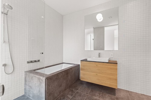 Salle de bains - 4729 Av. Palm, Montréal (Le Sud-Ouest), QC - Indoor Photo Showing Bathroom