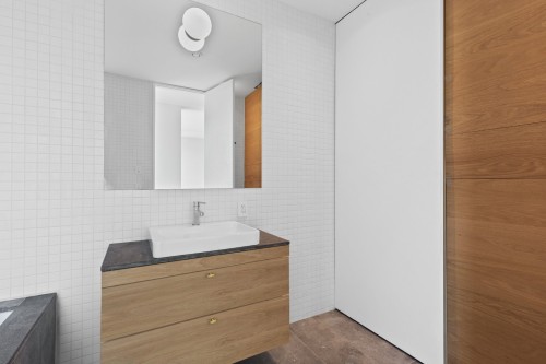 Salle de bains - 4729 Av. Palm, Montréal (Le Sud-Ouest), QC - Indoor Photo Showing Bathroom