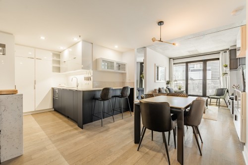 919-700 Rue St-Paul O.  Montréal (Ville-Marie), QC H3C 0X2
