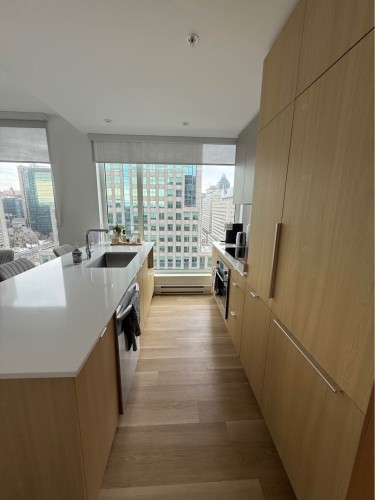 Cuisine - 2105-950 Rue St-Antoine O., Montréal (Ville-Marie), QC - Indoor