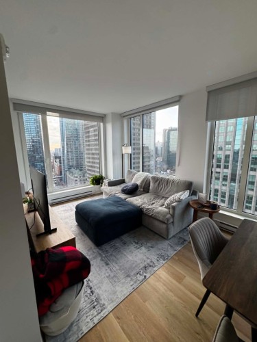 Salon - 2105-950 Rue St-Antoine O., Montréal (Ville-Marie), QC - Indoor Photo Showing Living Room