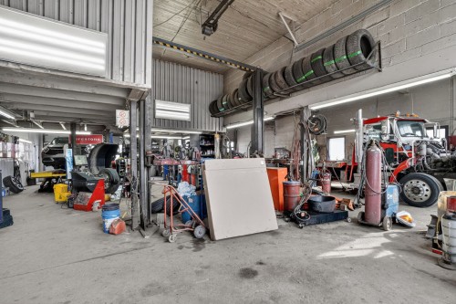 Bureau - 979Z Rue St-Isidore, Saint-Lin/Laurentides, QC 