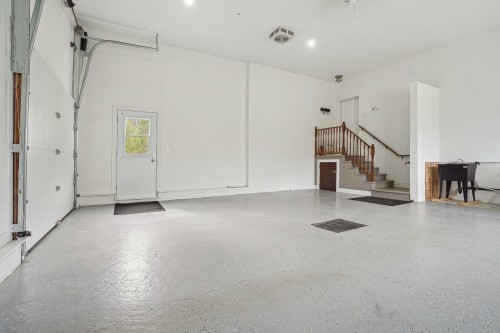 Garage - 1150 Crois. De La Sablière, Sainte-Adèle, QC - Indoor Photo Showing Other Room