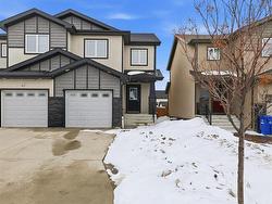 368 Castlebury Meadows DR  Winnipeg, MB R2R 2X5