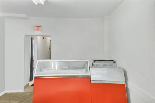 1969 Main St, Winnipeg, MB 