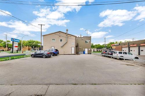 1969 Main St, Winnipeg, MB 