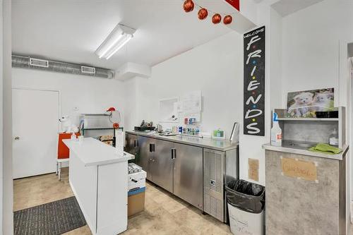 1969 Main St, Winnipeg, MB 