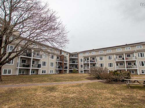 227 2070 Quingate Place  Halifax, NS B3L 4S1