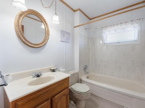 3654 Highway 1, St. Bernard, NS 