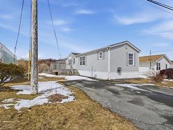 32 Pine Street Eastern Passage, NS B3G 1A9