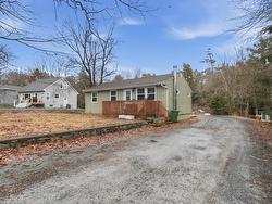 189 Old Beaver Bank Road Lower Sackville, NS B4C 2K4