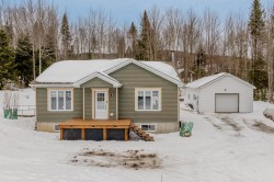 15 Rue Jacques-Giroux  Saint-Gabriel-De-Valcartier, QC G0A 4S0