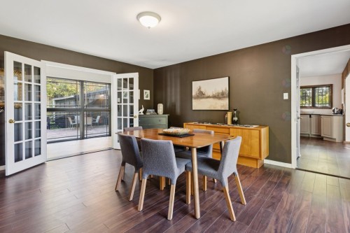 Salle à manger - 19 Ch. Mccarthy, Chelsea, QC - Indoor Photo Showing Dining Room