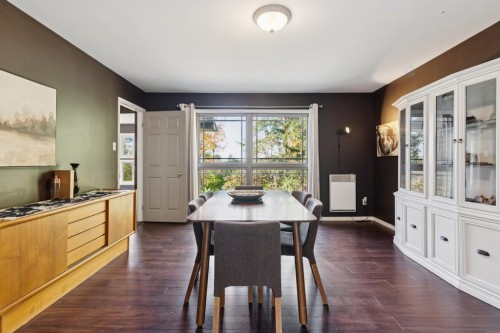Salle à manger - 19 Ch. Mccarthy, Chelsea, QC - Indoor Photo Showing Dining Room
