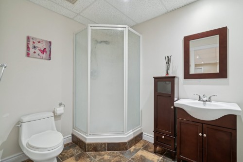 Salle de bains - 263 Rue Des Échevins, Saint-Jean-Sur-Richelieu, QC - Indoor Photo Showing Bathroom