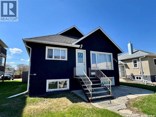 209 8th STREET E  Prince Albert, SK S6V 0V9