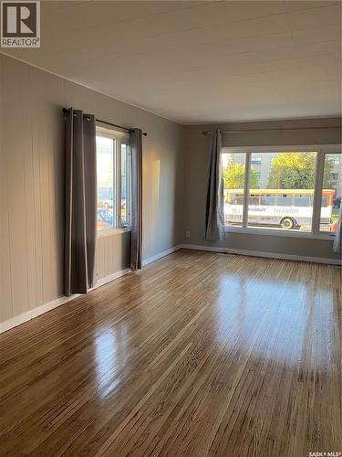 209 8Th Street E, Prince Albert, SK - Indoor