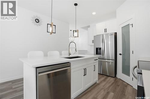 194 Sharma Lane, Saskatoon, SK - Indoor Photo Showing Kitchen With Stainless Steel Kitchen With Upgraded Kitchen