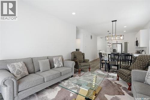 194 Sharma Lane, Saskatoon, SK - Indoor Photo Showing Living Room