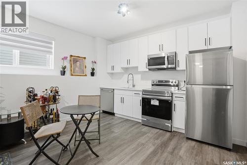194 Sharma Lane, Saskatoon, SK - Indoor Photo Showing Kitchen With Stainless Steel Kitchen