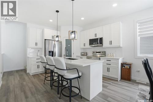 194 Sharma Lane, Saskatoon, SK - Indoor Photo Showing Kitchen With Stainless Steel Kitchen With Upgraded Kitchen