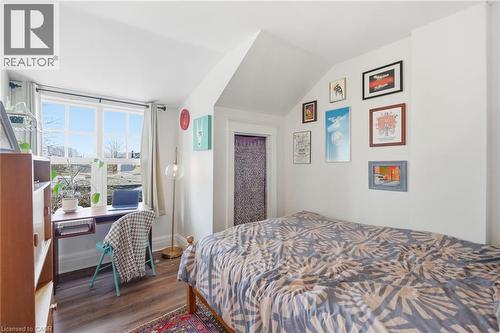 16 Burris Street, Hamilton, ON - Indoor Photo Showing Bedroom
