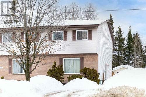 1004 Pine ST  Sault Ste. Marie, ON P6B 5V1